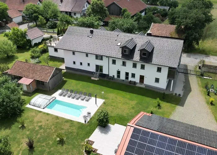 Landurlaub Eichinger Inklusive Aktivcard! E-Ladesaeule! Ganz Jahres Beheizter Salzwasserpool